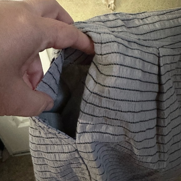 EUC HALOGEN TEXTURED GREY AND  NAVY PINSTRIPED FULL SKIRT size 10 - Picture 4 of 6